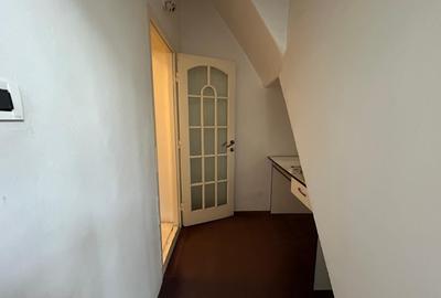 Doua camere plus spatii comune in cladire istorica - 4