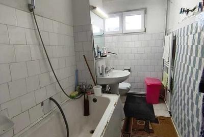 Apartament 2 camere, etaj 4/4, zona Podu Ros - 5