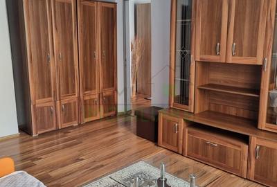 Apartament 2 camere de închiriat în Piața Sfatului, Centrul Istoric - 9