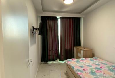 3 camere cu vedere frontală la mare mobilat lux - 9