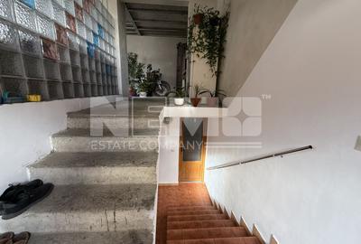 Casă 300 mp utili | 500 mp teren | 2 intrări - 9