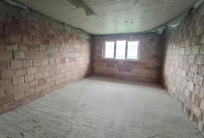 Casa individuala 5 camere 2 bai pivnita 380mp teren in Cisnadie - 11