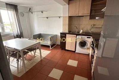 Apartament cu 3 camere decomandat, mobilat în Lacul Tei