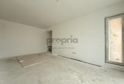 Apartament cu 2 camere decomandat în Tractorul