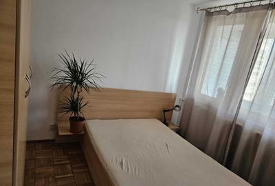 Apartament cu 2 camere semidecomandat, mobilat în Titan