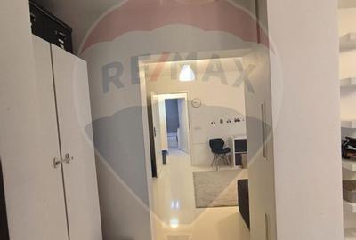 Apartament cu 2 camere de vânzare în zona Podgoria - 1