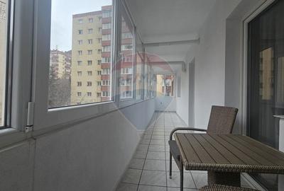 Apartament cu 3 camere decomandat, mobilat în Răcădău
