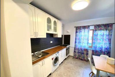 Apartament cu 2 camere decomandat, mobilat în Panduri