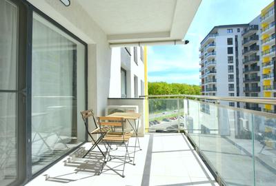 Apartament cu 3 camere semidecomandat, mobilat în Lipovei