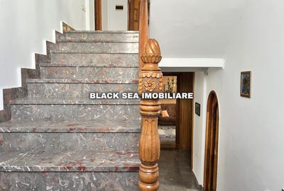 Vila 7 camere D+P+1+M - 2 Garaje - 50m de plaja - Zona centrala - 4