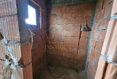 Casa individuala impartita in 2 apartamente | Ianova - 11