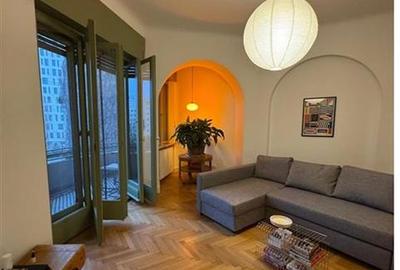 Apartament cu 5 camere decomandat în Central