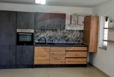 Casă 4 camere de inchiriat in Borhanci - 8