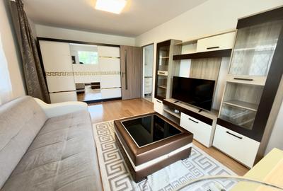 Apartament cu 2 camere decomandat, mobilat în Tei