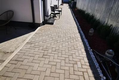 Casa pentru 2 familii - 4 camere  - 2 bucatarii - Soseaua Salaj - 0% comision - 15