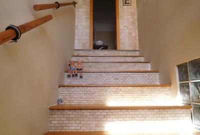 Casa spatioasa cu o panorama excelenta - 11