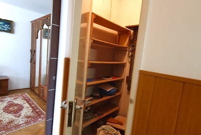 Apartament luminos cu vedere spre biserică, într-un cartier verde și liniștit. - 13