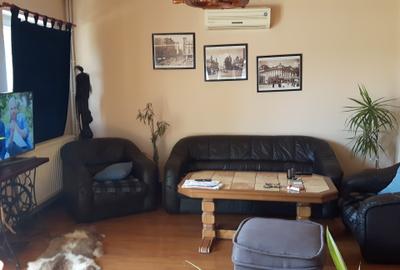 Refugiul Tău Verde: Casă Spațioasă cu Livadă, Anexe și Panouri Solare - 14