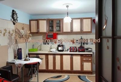 Vilă de vânzare cu 5 camere, regim de înălțime P+1 zona - 5