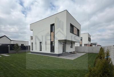 Casă cu 4 camere în Berceni