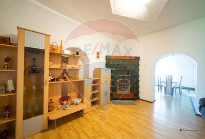 Casă cu 3 apartamente, piscină și 1000 mp teren, vânzare/schimb Turnu - 13