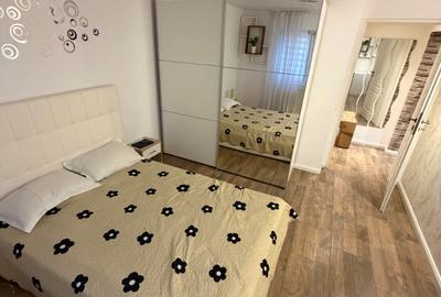 Garsonieră decomandată în Complex Studențesc