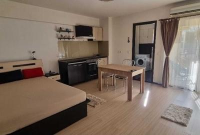 Garsonieră decomandată în Palat