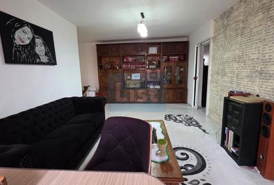 Apartament 4 camere, et. 2 - Bulevard - 3