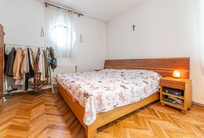 Vilă 4 familii | Apartament + mansardă | Curte 98 mp - 41