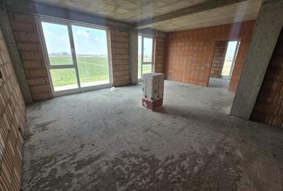 Ap. noi de vanzare 2 si 3 camere + spatii comerciale - Comision 0 - 14