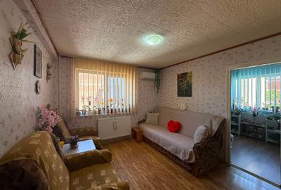 Apartament 3 camere-decomandat-bloc de caramida-zona Sc. Gen. Andrei Saguna - 13