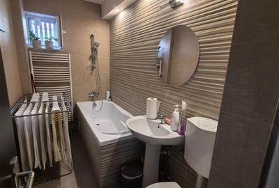 Apartament 2 camere Ultracentral - Salon - Birou - Cabinet - 8