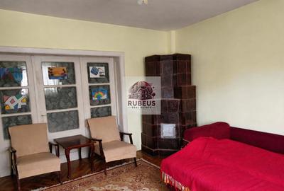 Casa cu personalitate in Calomfirescu – spatiu, liniste si teren gener - 10