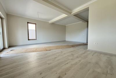 Casa 5 camere, 142mp, 300mp teren, despartita prin GARAJ in Giroc - 2