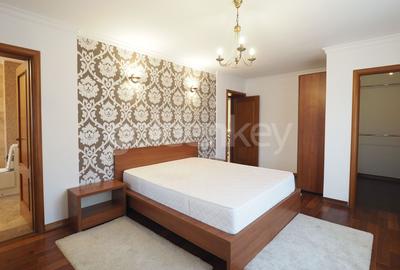 Vilă superba cu 8 camere, mobilata modern, piscina - 22