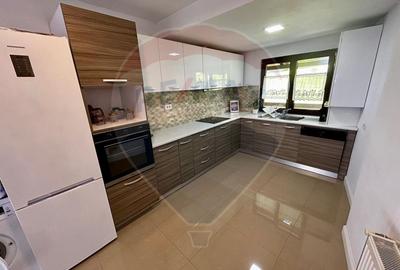 Apartament la casa de inchiriat + Curte privata + Parcare - 3
