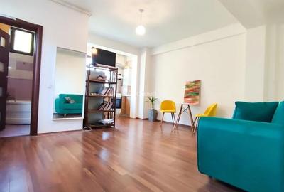 Apartament cu 2 camere semidecomandat în Bucureștii Noi