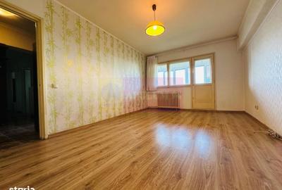 Apartament cu 3 camere decomandat în Colentina