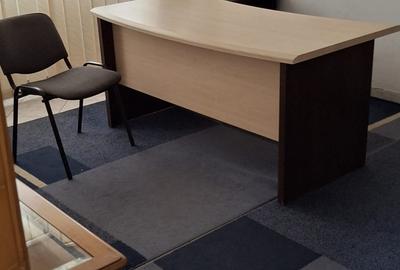 Inchiriez apartament pentru birouri si  locuit zona Comosariat . - 1