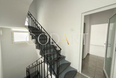 Vila spatioasa | Complet renovată | Central - 14