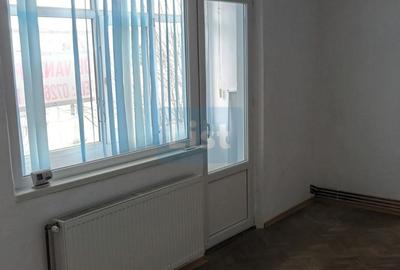 Apartament 3 camere Vest - 2