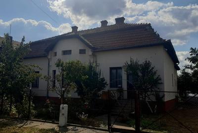Casa Caramida Beregsau Mic pozitie foarte buna  Centru - 2