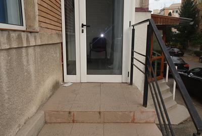 Vand spatiu comercial in Deva, zona ultracentrala ( I. Creanga), 70 mp - 2