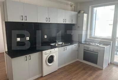 Apartament cu 3 camere semidecomandat, mobilat în Florești