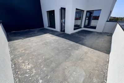 Casă cu 4 camere în Sud