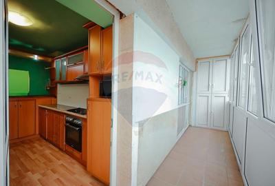 Apartament cu 4 camere, de vânzare în zona Rogerius - 14