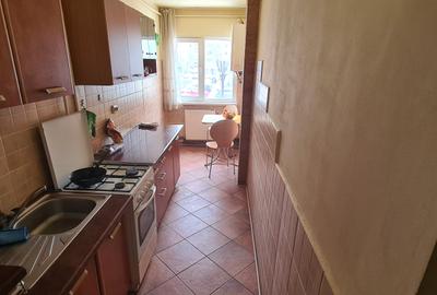 Garsonieră decomandată în Astra