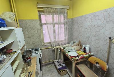 3 camere decomandat | Drumul Taberei – Valea Argeșului | Metrou 5 min - 12