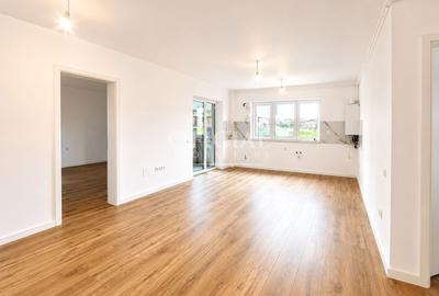Apartament cu 3 camere semidecomandat în Florești