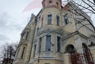Clădire multifuncțională / Hotel/ Spital/ Renovare in curs - 1